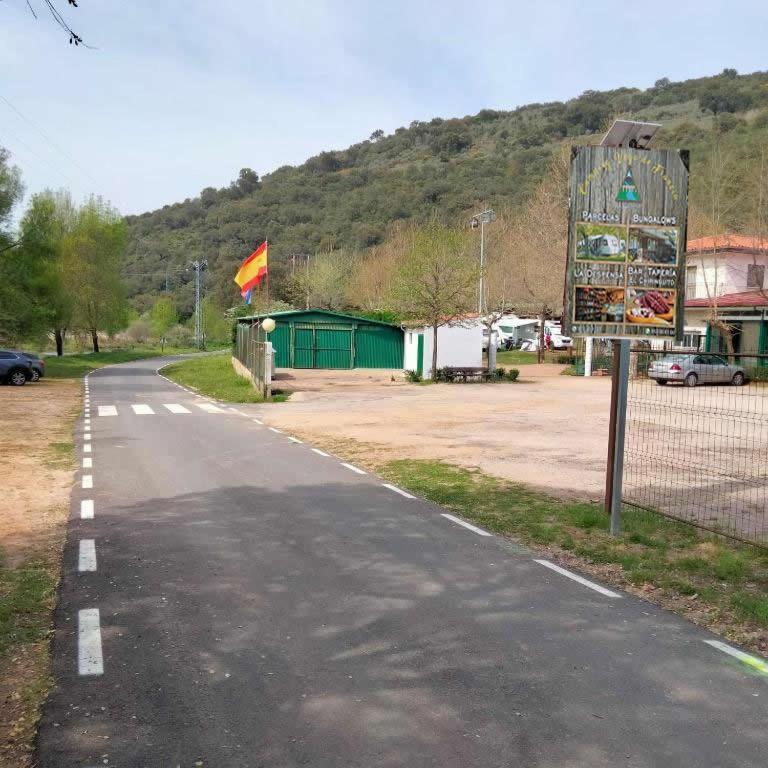 Bungalows, Camping Vega De Francia Sotoserrano Exterior photo